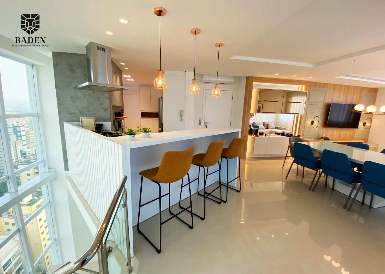 Cobertura / 4 Suítes / Residencial Evelyn / Balneário Camboriú