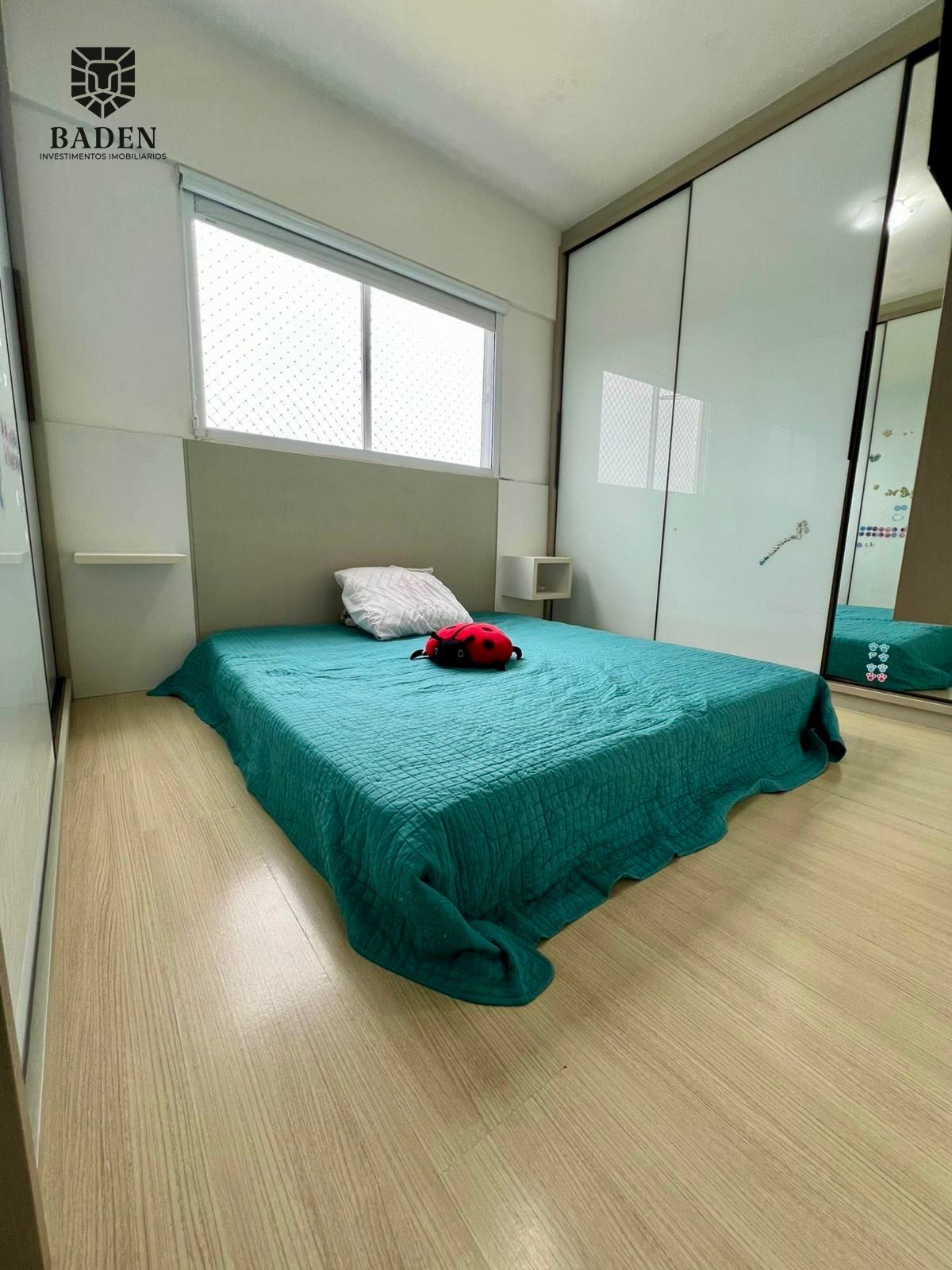 Apartamento à venda com 2 quartos, 64m² - Foto 31