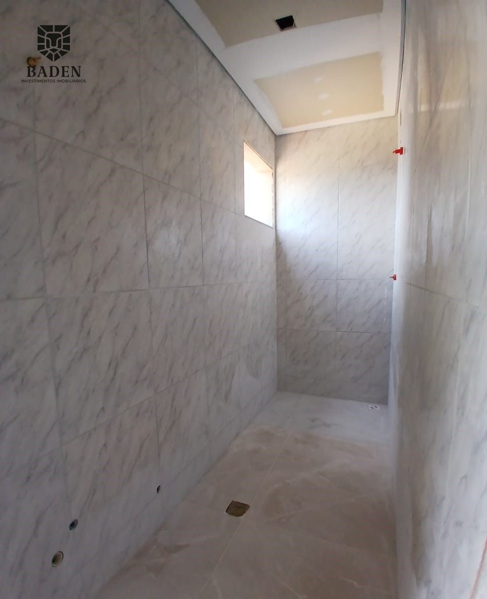 Casa à venda com 2 quartos, 66m² - Foto 6