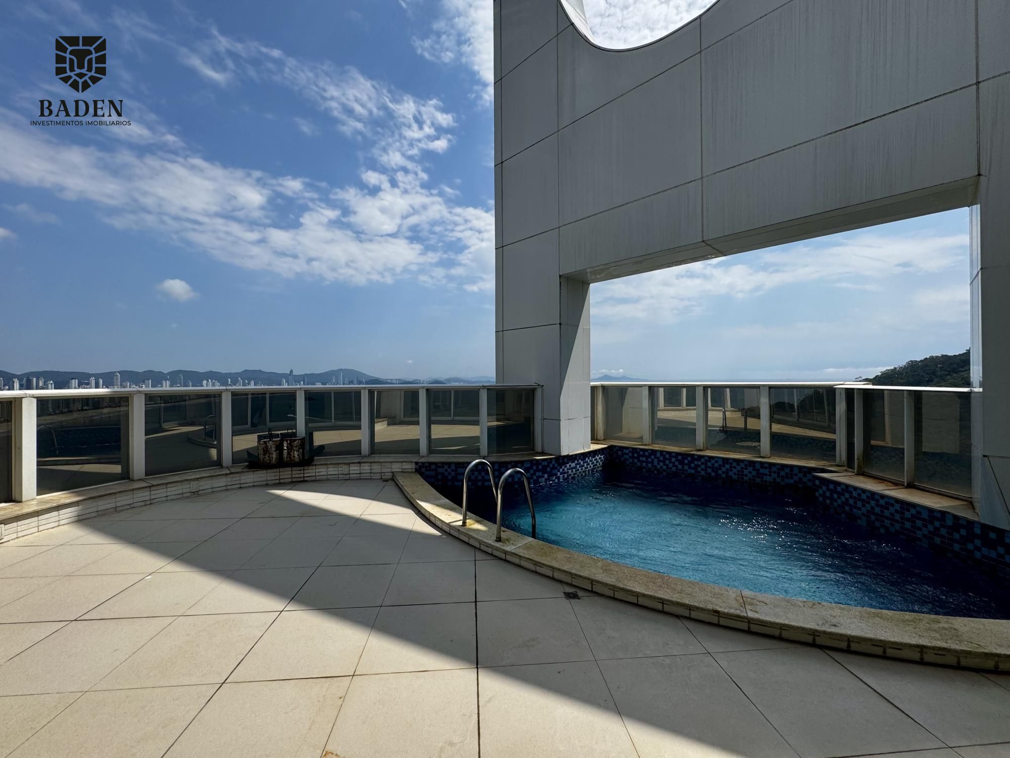 Apartamento frente mar / 4 suites / Barra Sul Balneario Camboriu S.C