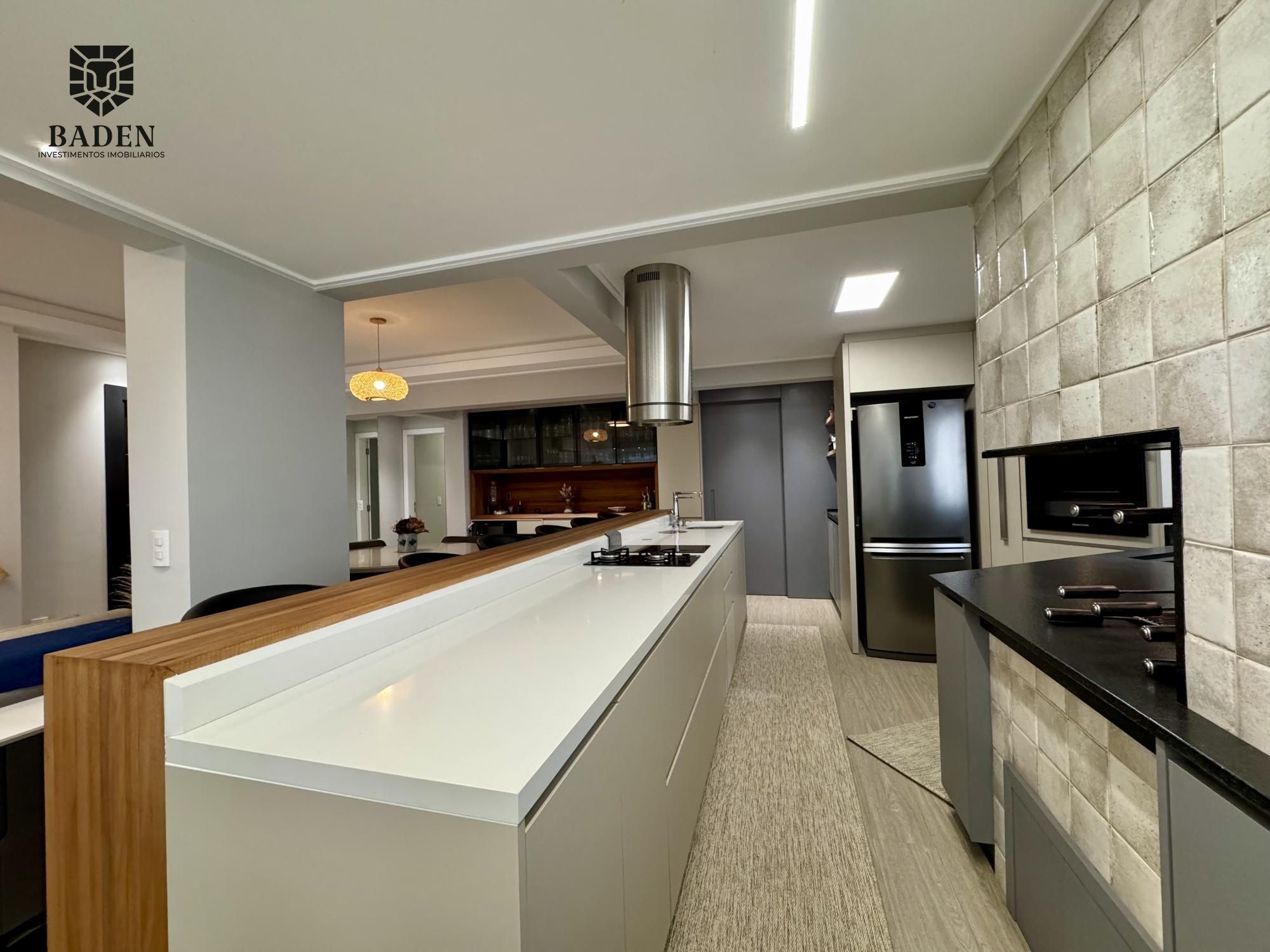 Apartamento para alugar com 3 quartos, 140m² - Foto 7