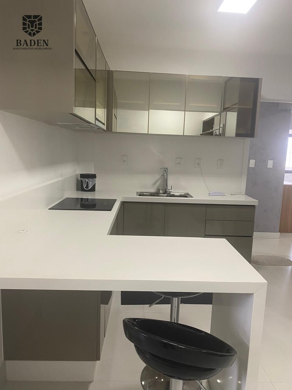 Apartamento para alugar com 4 quartos, 180m² - Foto 18