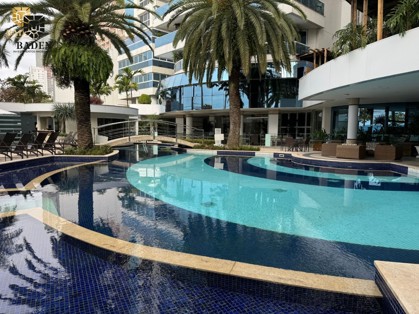 Apartamento Frente Mar / Edifício Costão da Barra / Balneário Camboriú