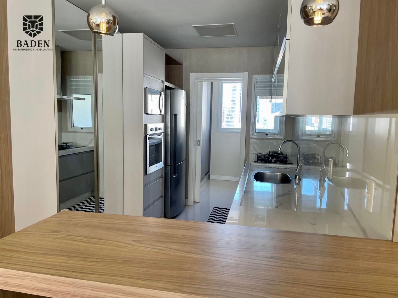 Apartamento para alugar com 4 quartos, 148m² - Foto 7