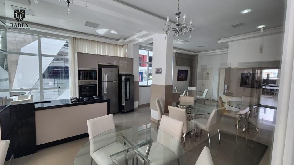Apartamento à venda com 3 quartos, 135m² - Foto 33