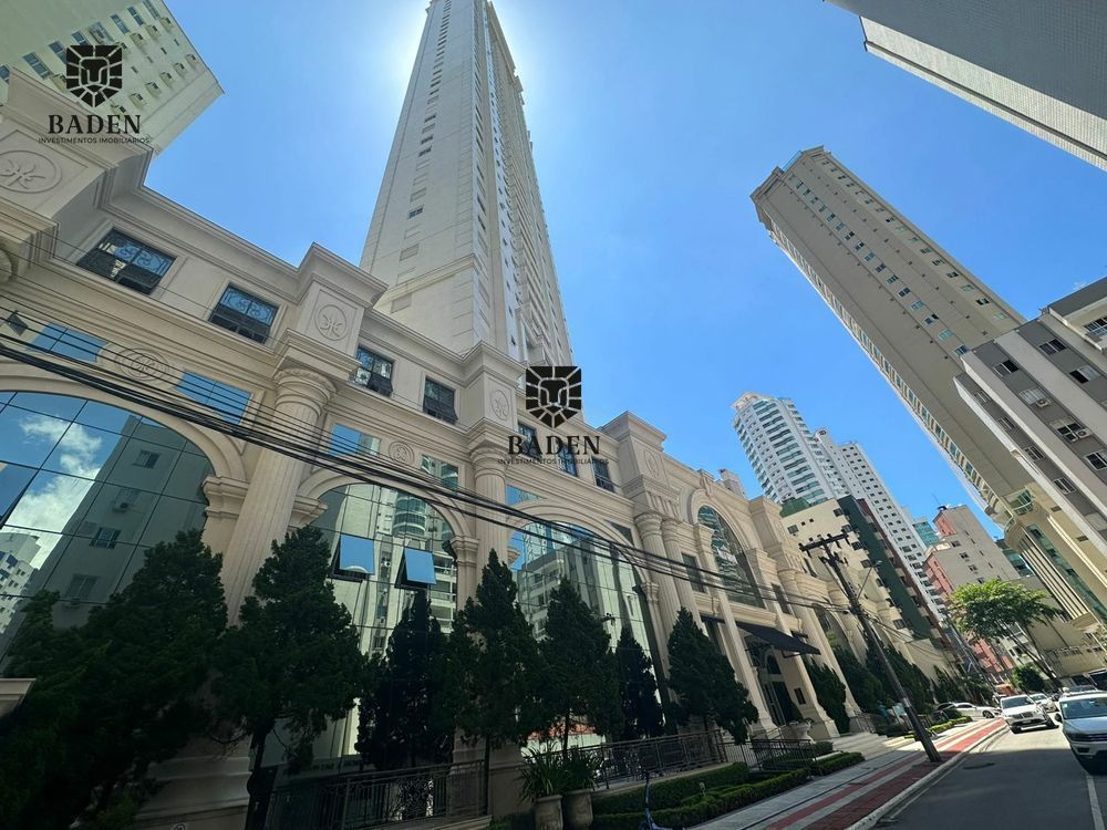 Apartamento 4 dormitórios em home club