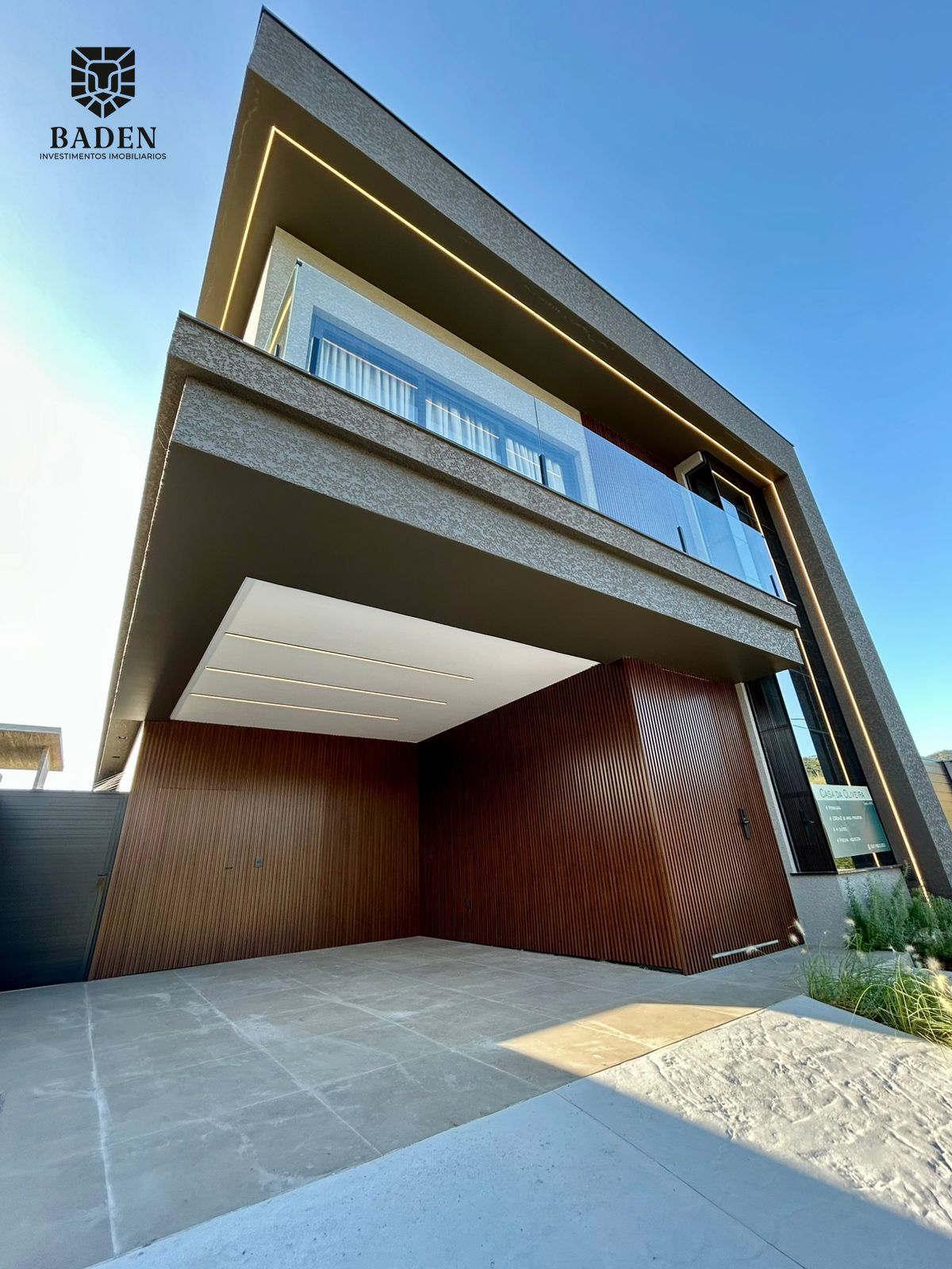 Casa à venda com 4 quartos, 296m² - Foto 3