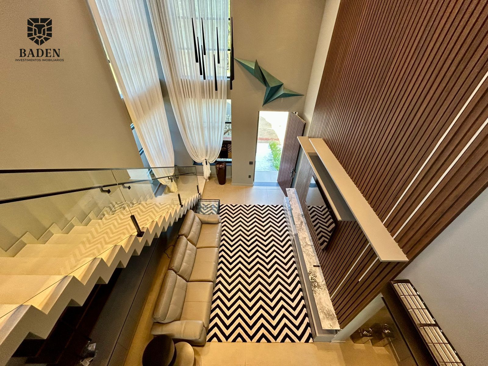 Casa à venda com 4 quartos, 296m² - Foto 12