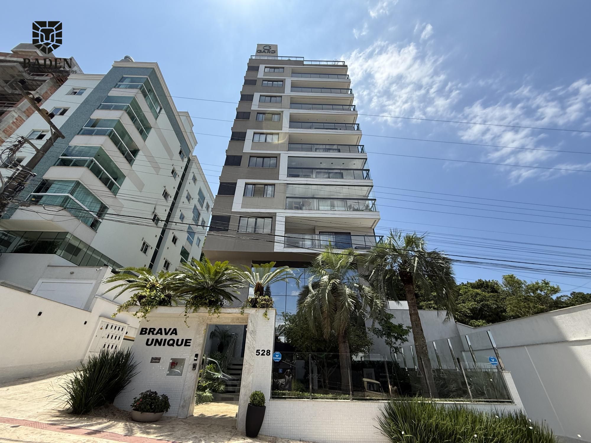 Apartamento mobiliado 3 dormitórios no Edifício Brava Unique, Praia Brava Itajaí-SC