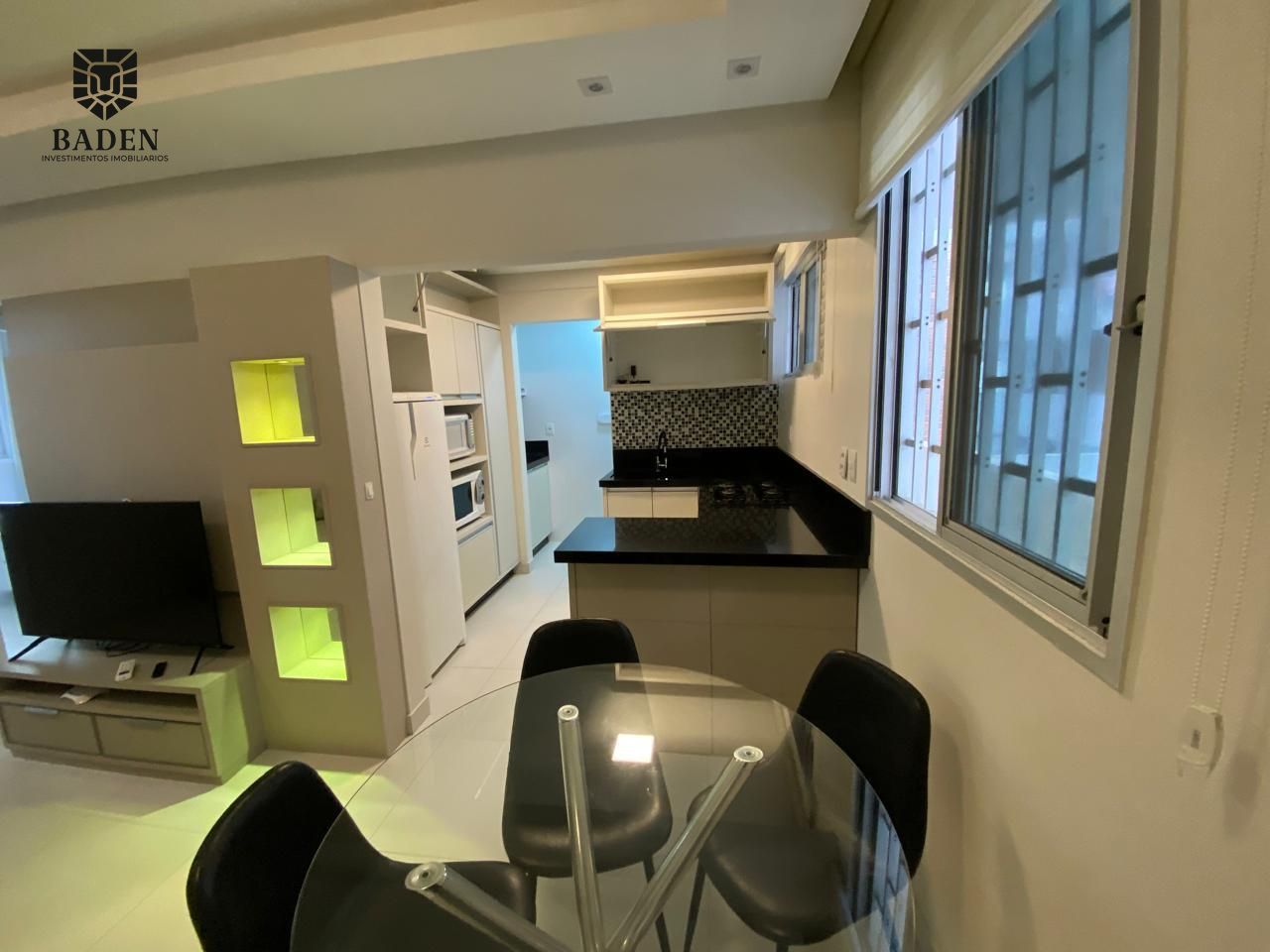 Apartamento para alugar com 2 quartos, 60m² - Foto 2