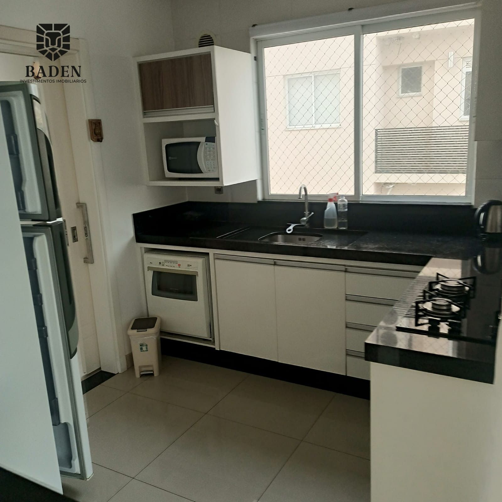 Apartamento à venda com 3 quartos, 135m² - Foto 9