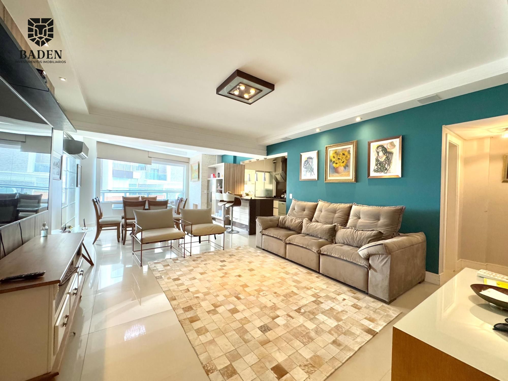 Apartamento garden com cozinha gourmet, forno de pizza,  piscina e  jacuzzi, a 80 m da praia