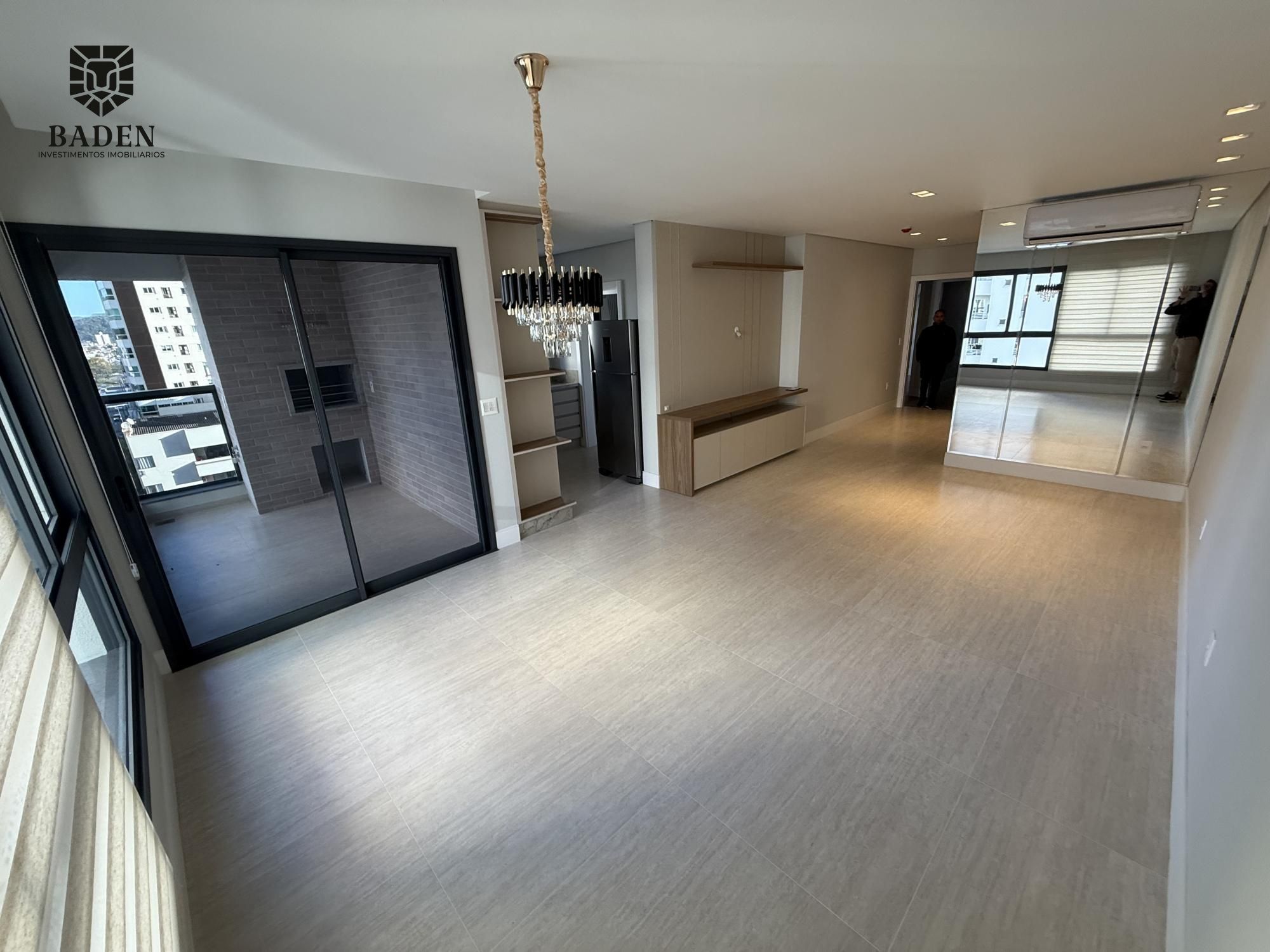 Apartamento à venda e aluguel com 3 quartos, 121m² - Foto 2