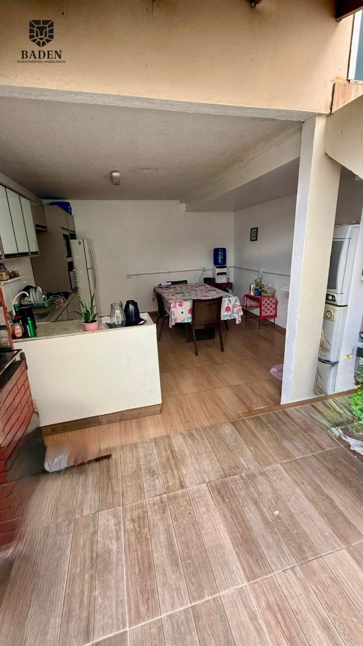 Casa à venda com 3 quartos, 100m² - Foto 25