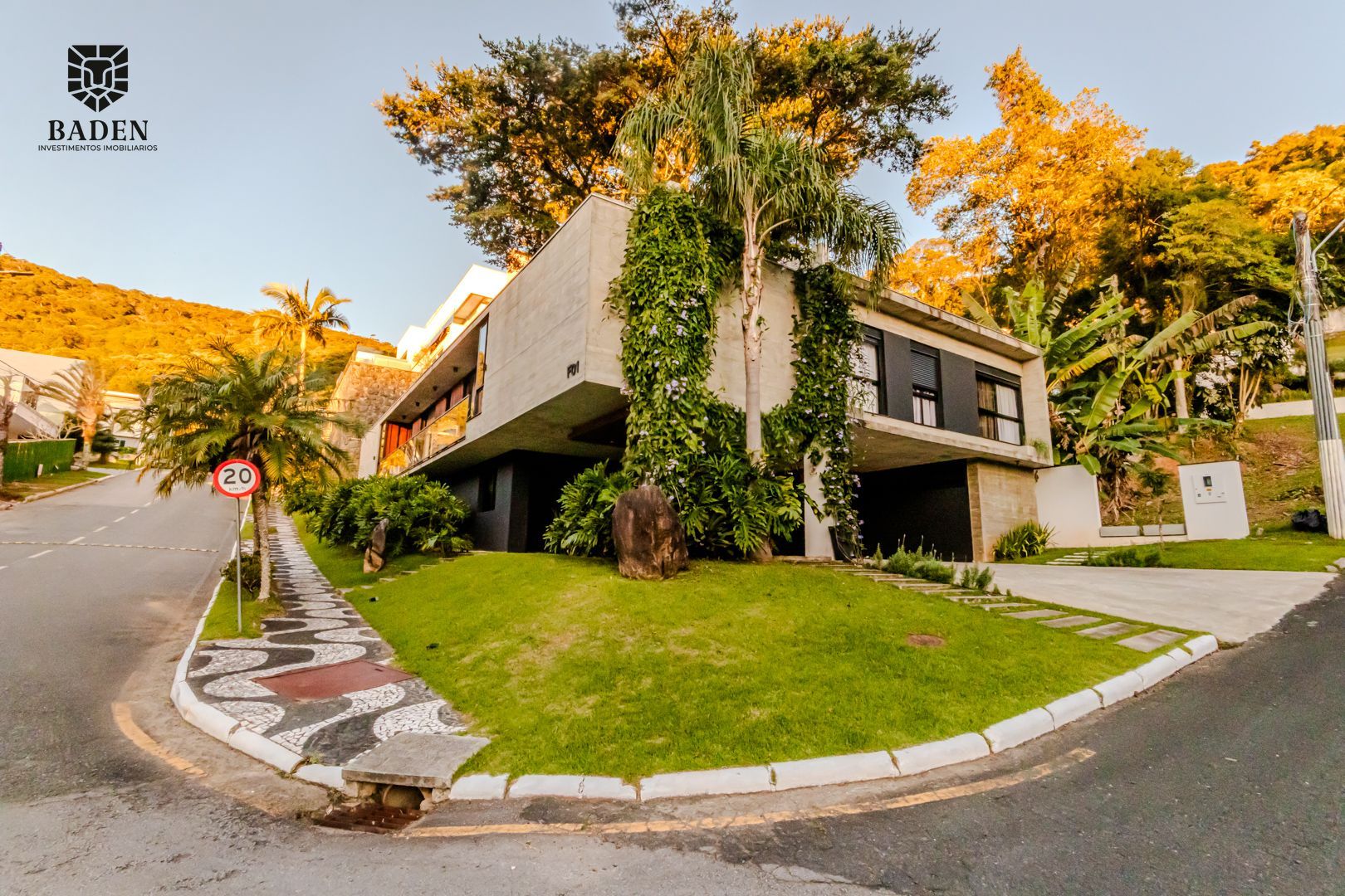 Condomínio Bella Vista Residence Club / 4 suítes / Balneário Camboriú / Barra