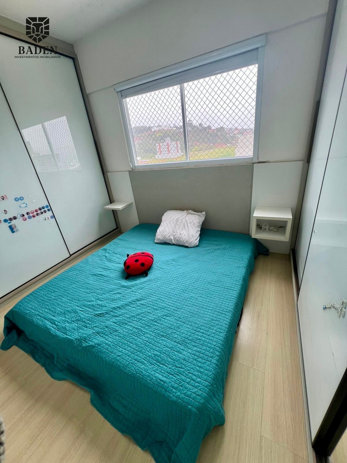 Apartamento à venda com 2 quartos, 64m² - Foto 30