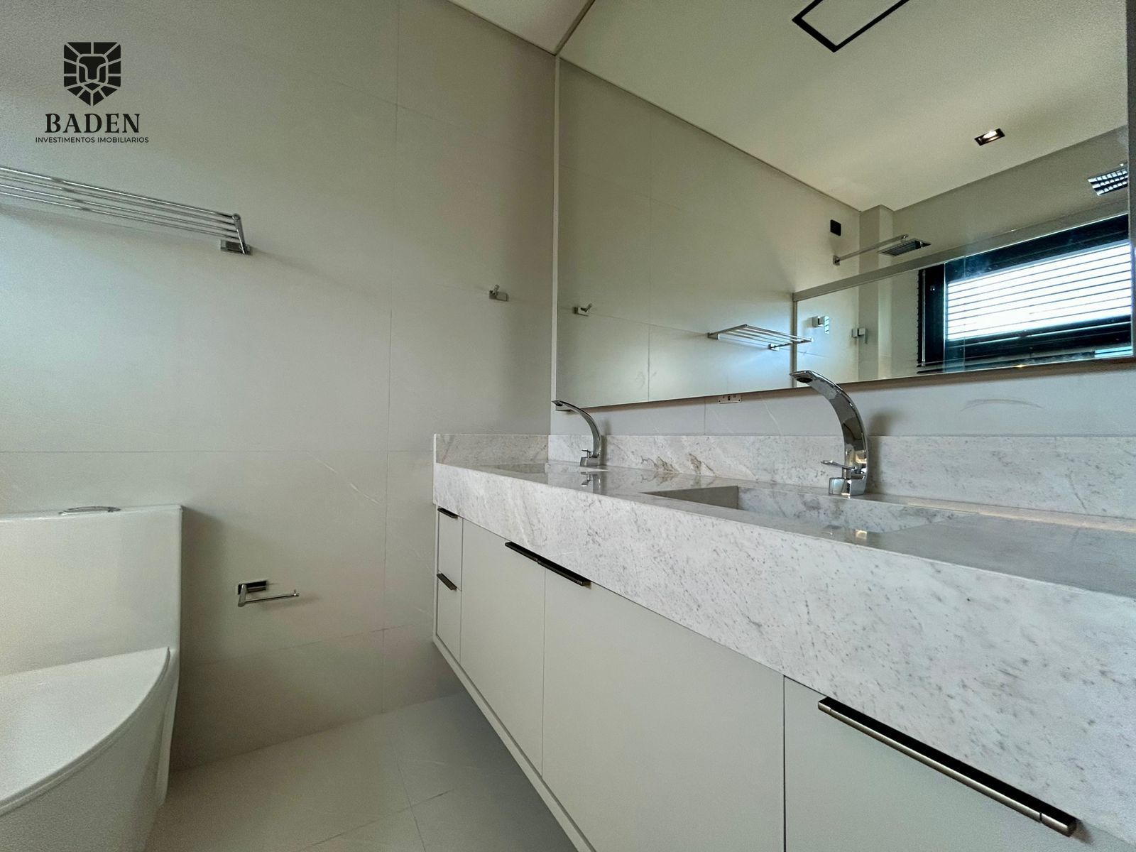 Casa à venda com 4 quartos, 296m² - Foto 38