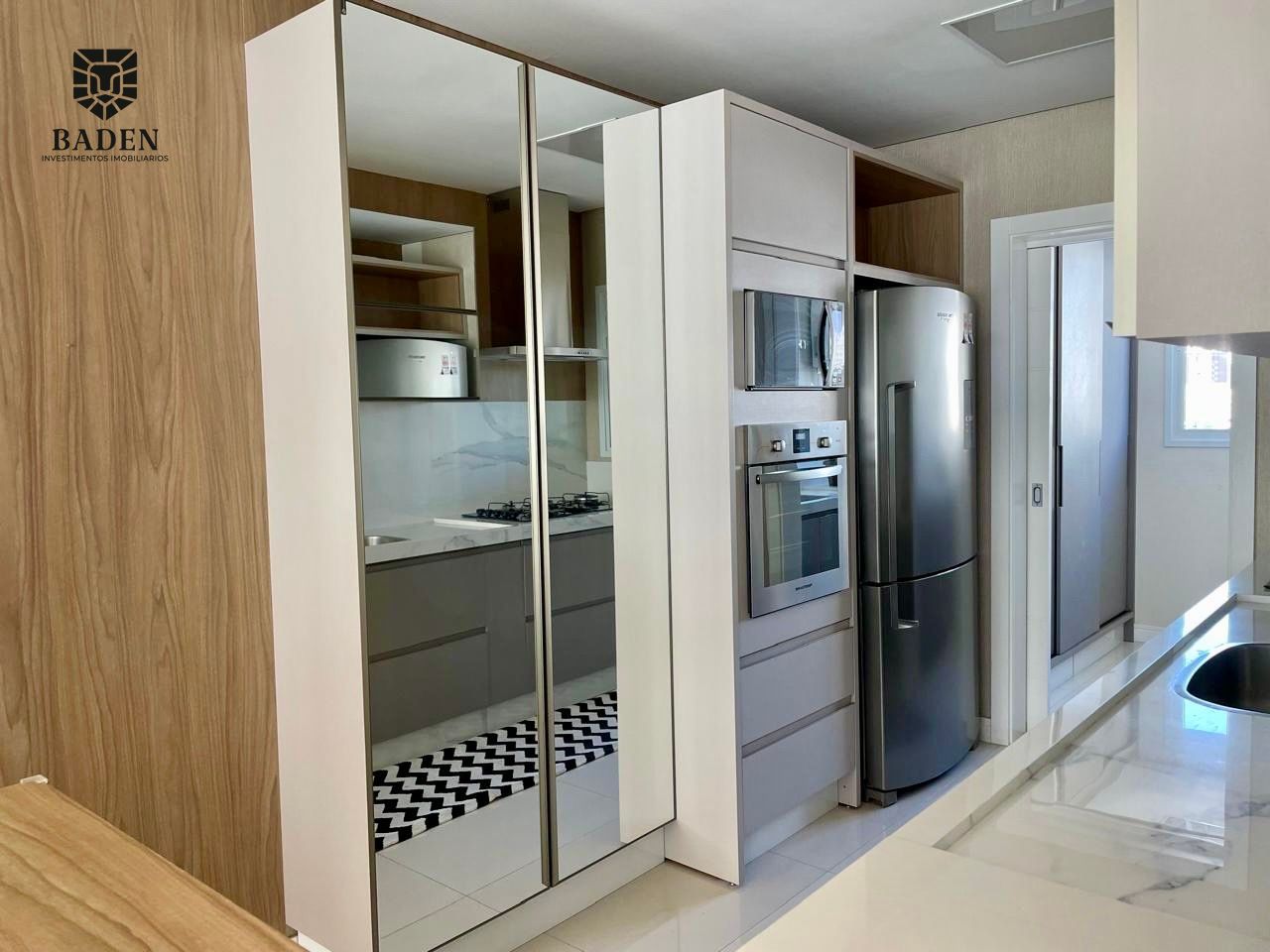 Apartamento para alugar com 4 quartos, 148m² - Foto 6
