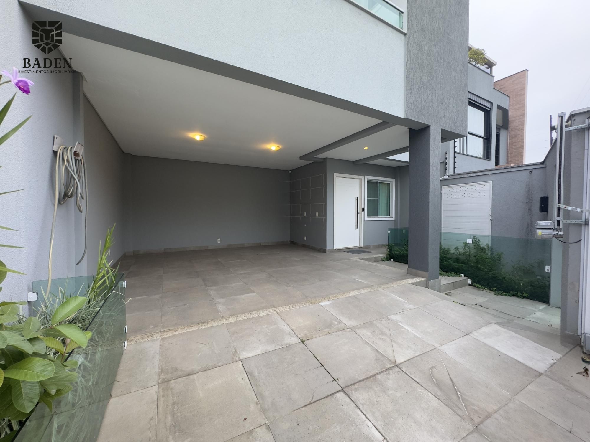 Casa à venda e aluguel com 3 quartos, 255m² - Foto 42