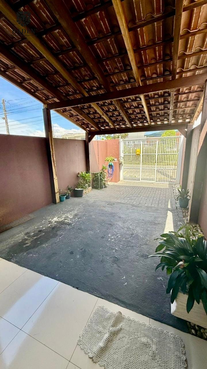 Casa à venda com 3 quartos, 100m² - Foto 27