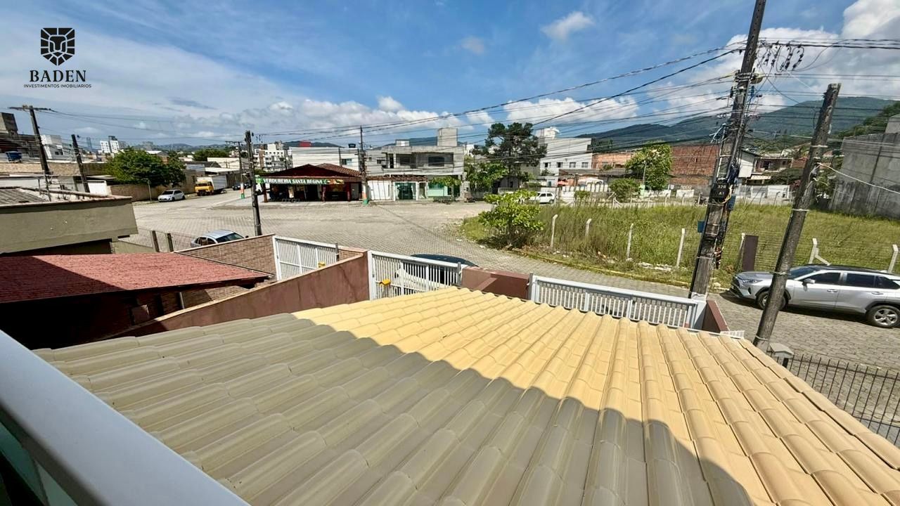 Casa à venda com 3 quartos, 100m² - Foto 17