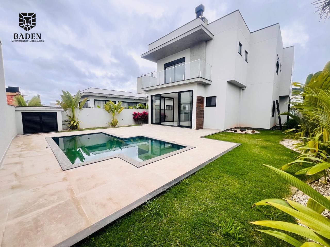 Casa, 5 quartos, 288 m² - Foto 2