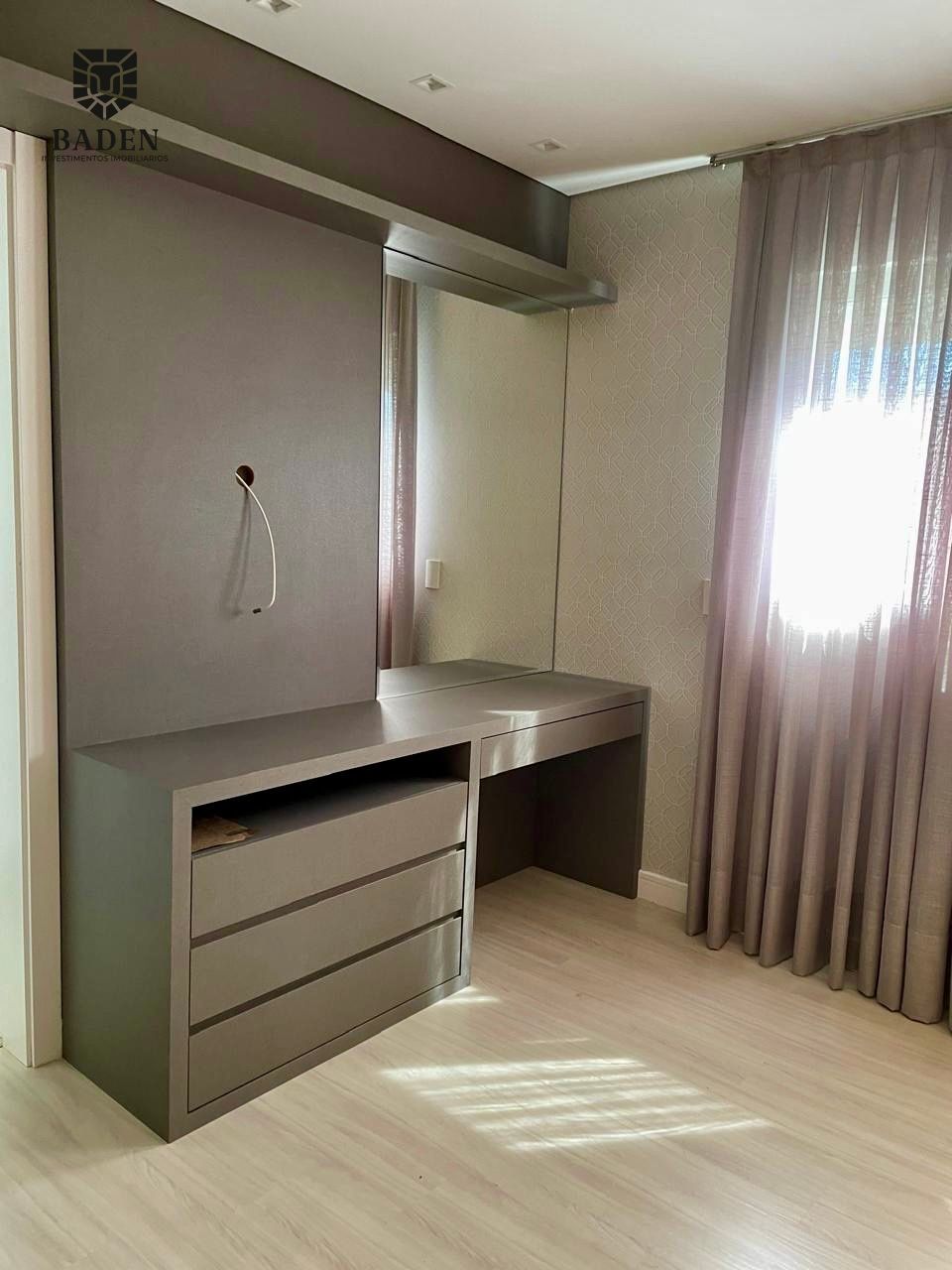 Apartamento para alugar com 4 quartos, 148m² - Foto 18