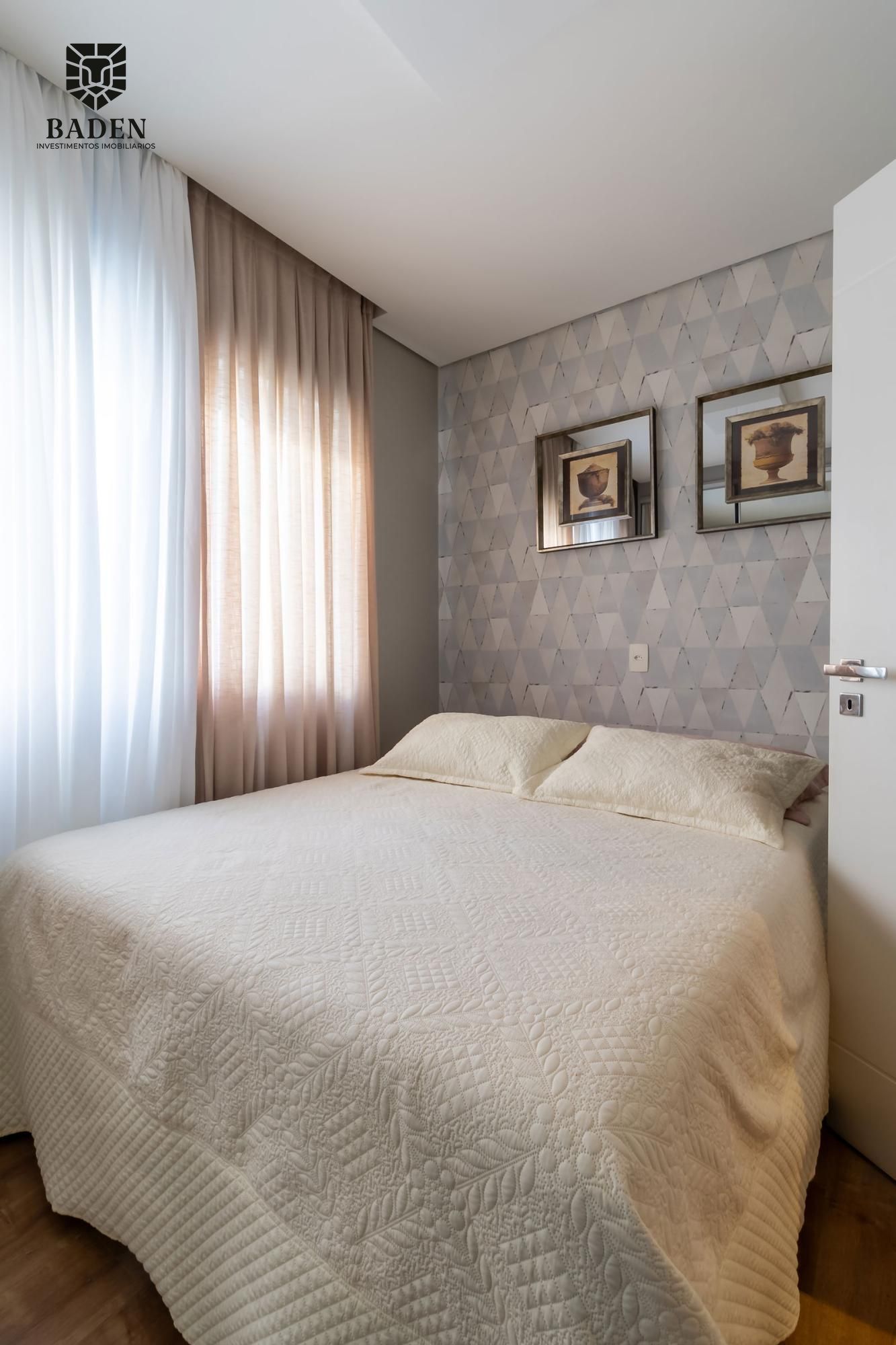 Apartamento, 3 quartos, 110 m² - Foto 2