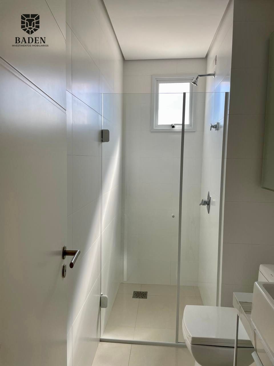 Apartamento para alugar com 4 quartos, 148m² - Foto 11