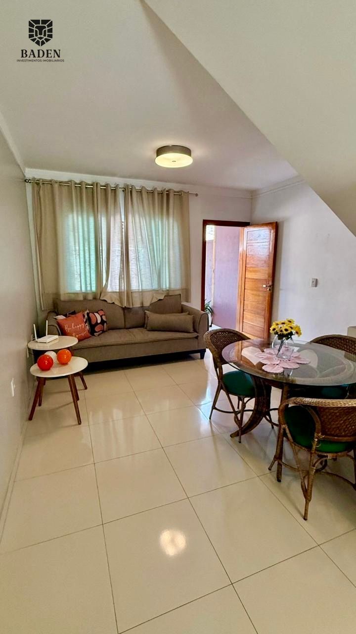 Casa à venda com 3 quartos, 100m² - Foto 4
