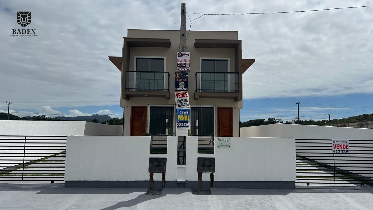 Sobrado / Casa / Geminado / 3 Quartos / Nova São José SC.