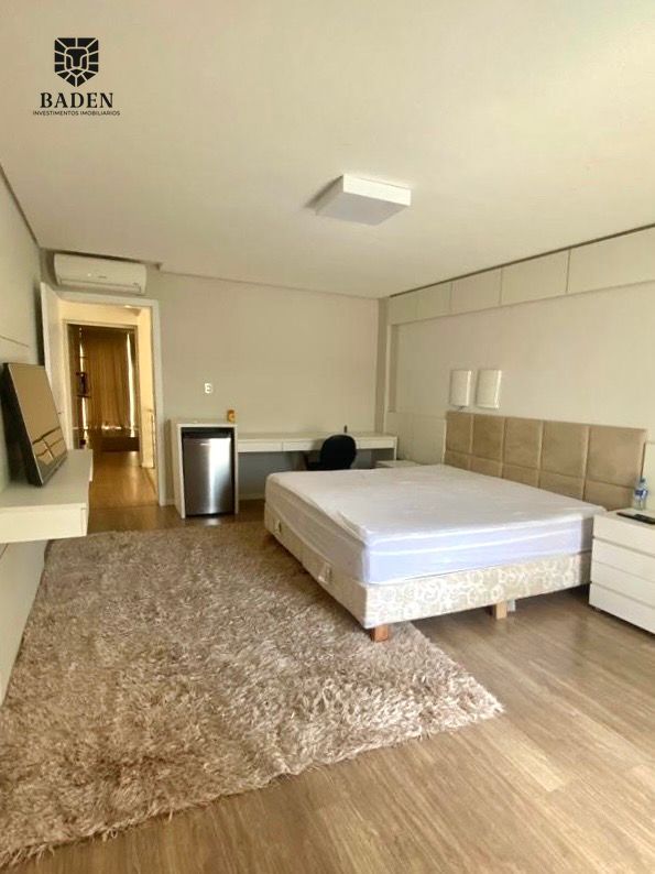 Casa, 4 quartos, 310 m² - Foto 14