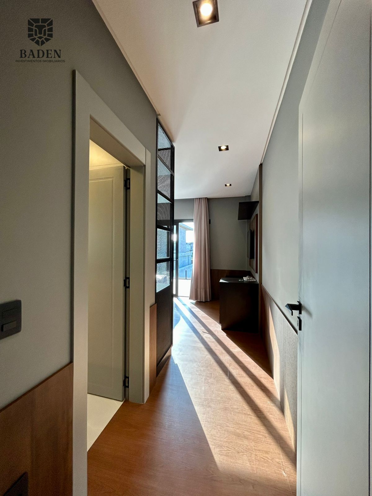 Casa à venda com 4 quartos, 296m² - Foto 37