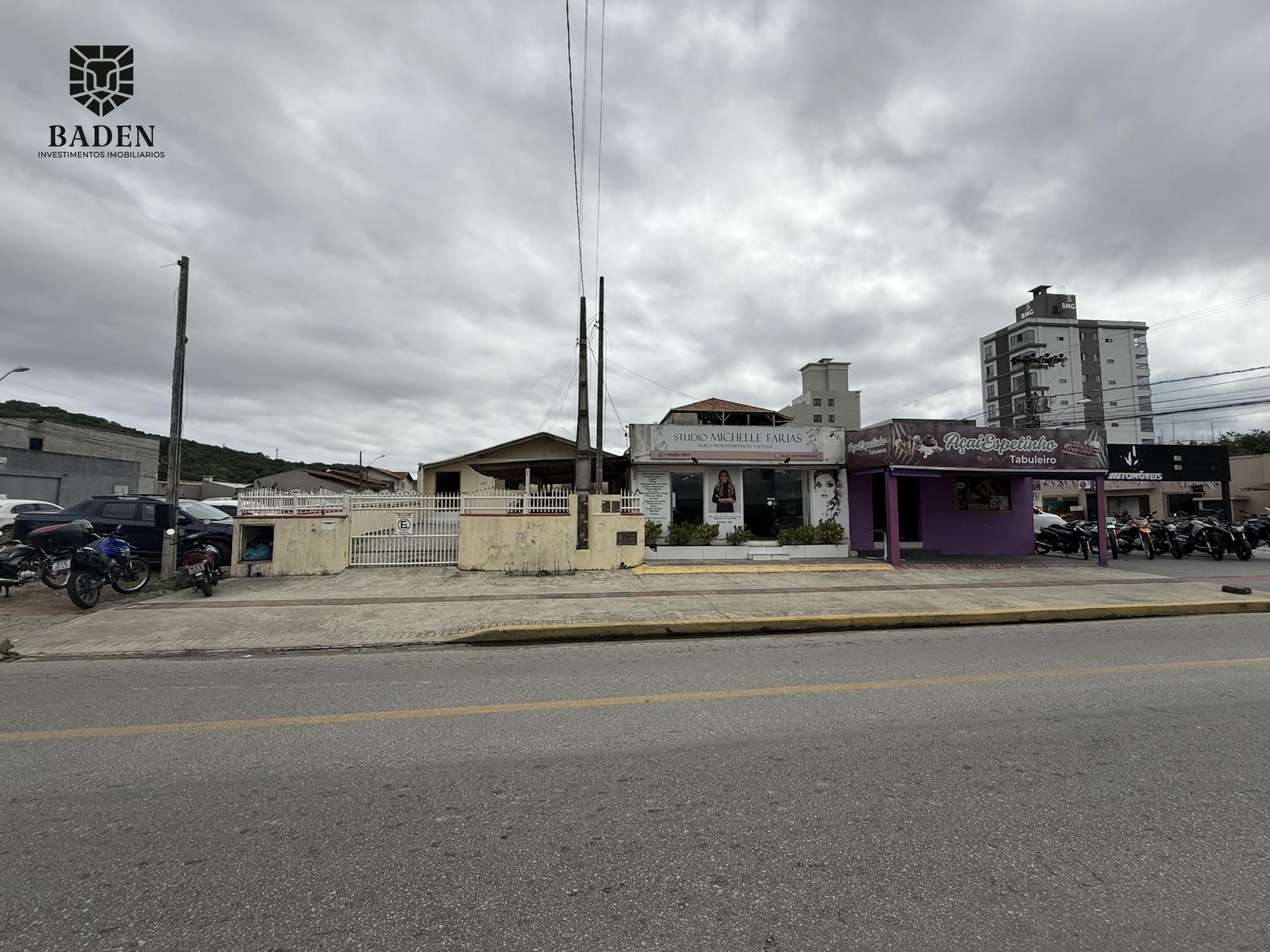 Terrneo bem localizado