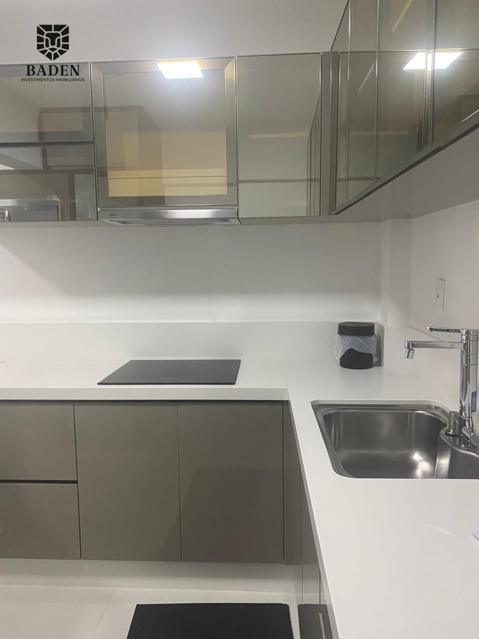 Apartamento para alugar com 4 quartos, 180m² - Foto 15