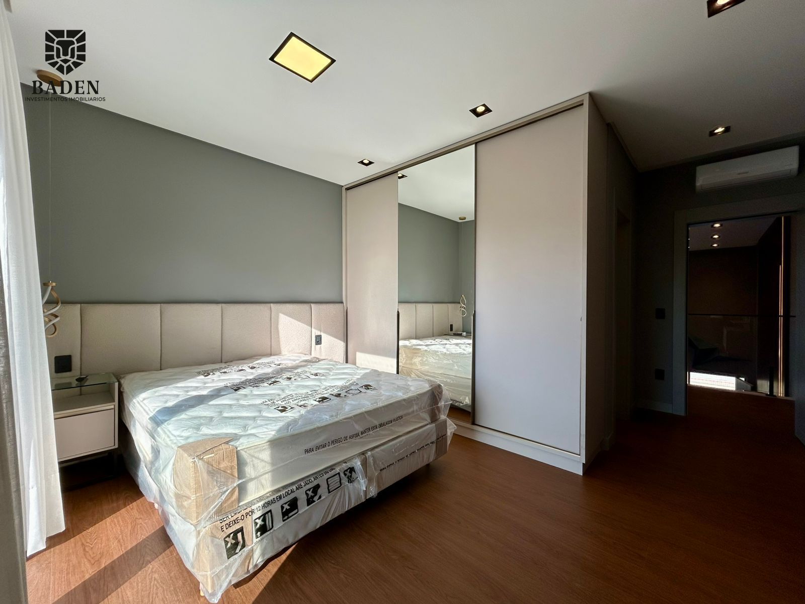 Casa à venda com 4 quartos, 296m² - Foto 27