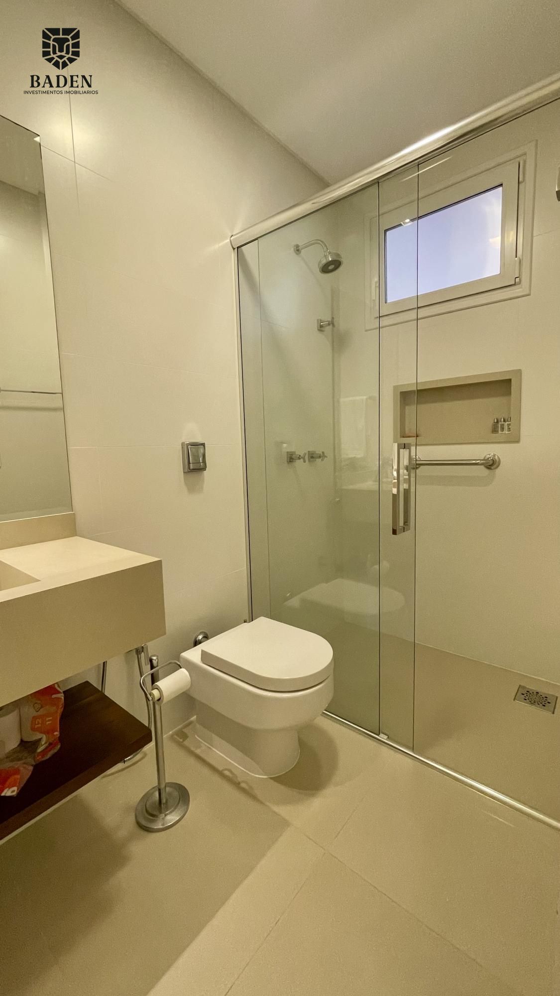 Casa de Condomínio à venda e aluguel com 5 quartos, 420m² - Foto 40