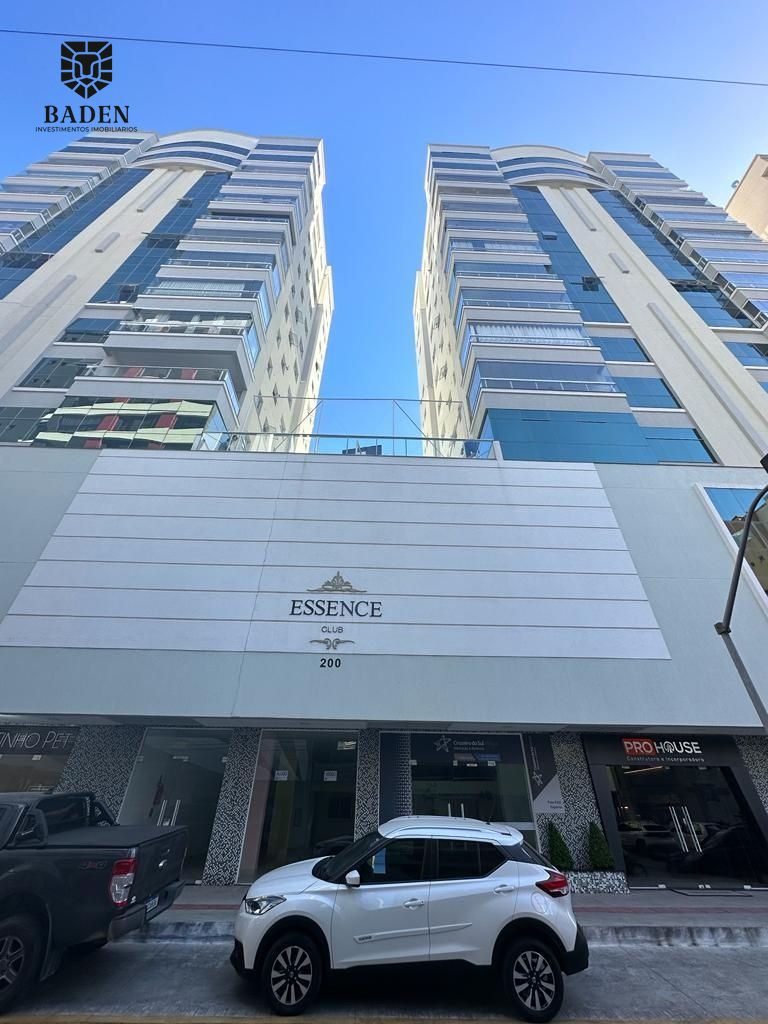 Apartamento à venda com 3 quartos, 135m² - Foto 1