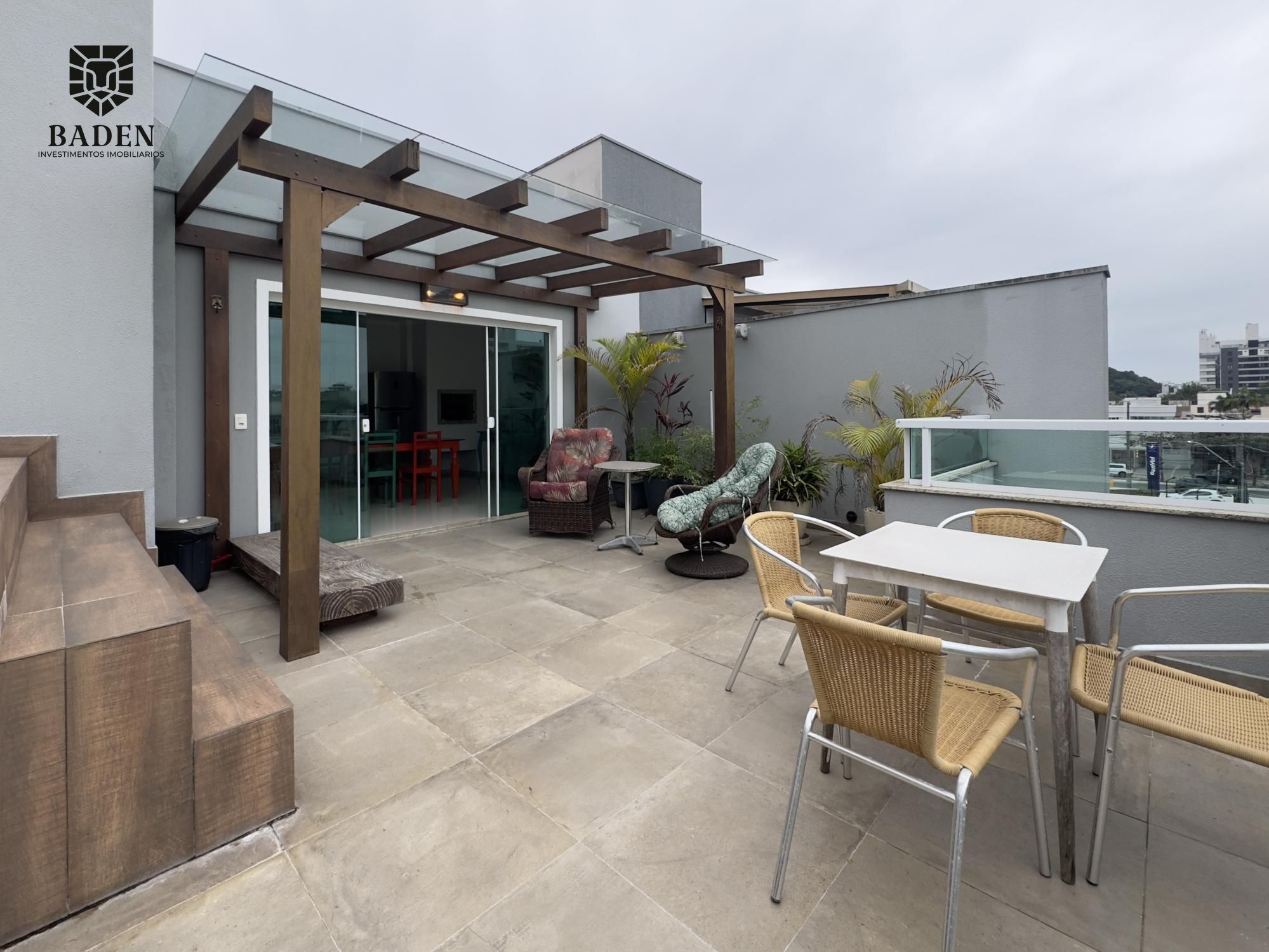 Casa à venda e aluguel com 3 quartos, 255m² - Foto 37