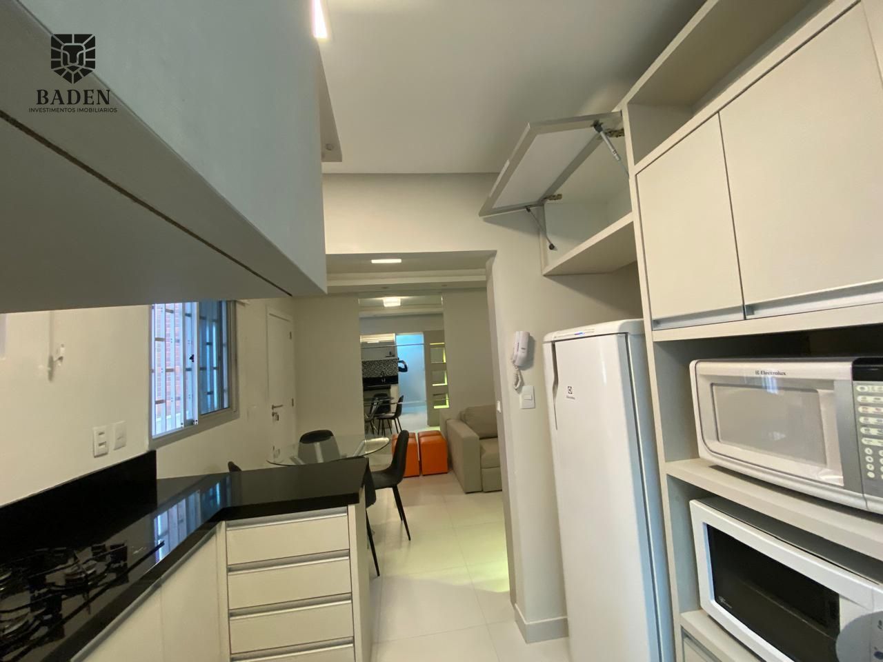 Apartamento para alugar com 2 quartos, 60m² - Foto 6