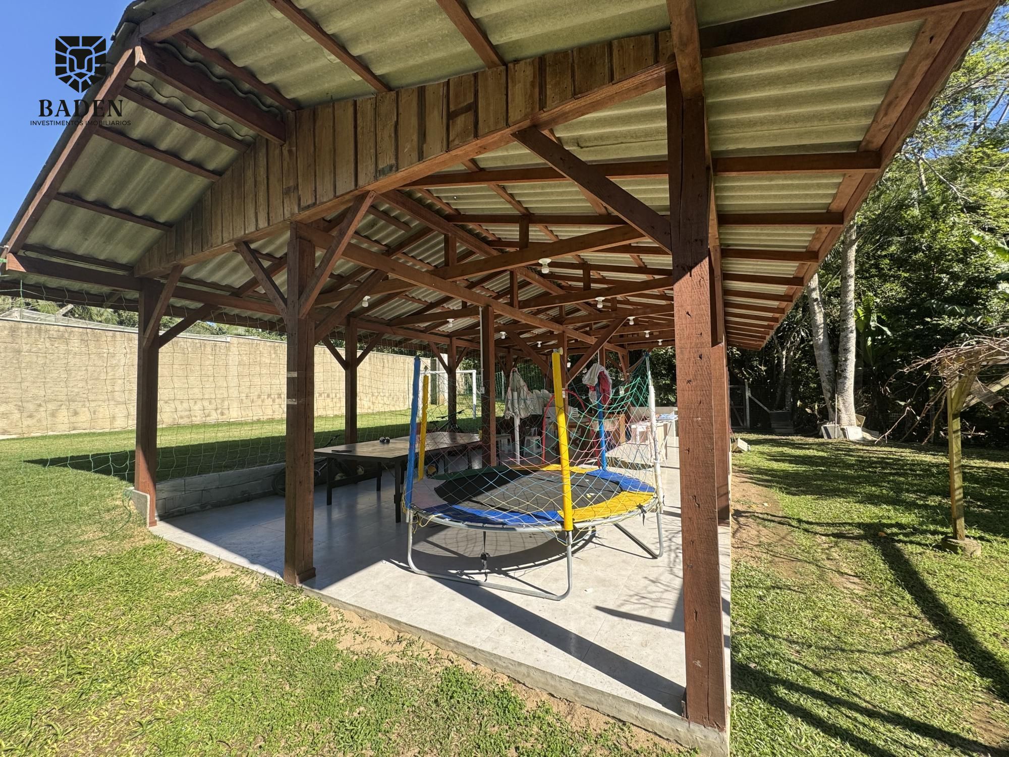 Chácara, 2 quartos, 2500 m² - Foto 1