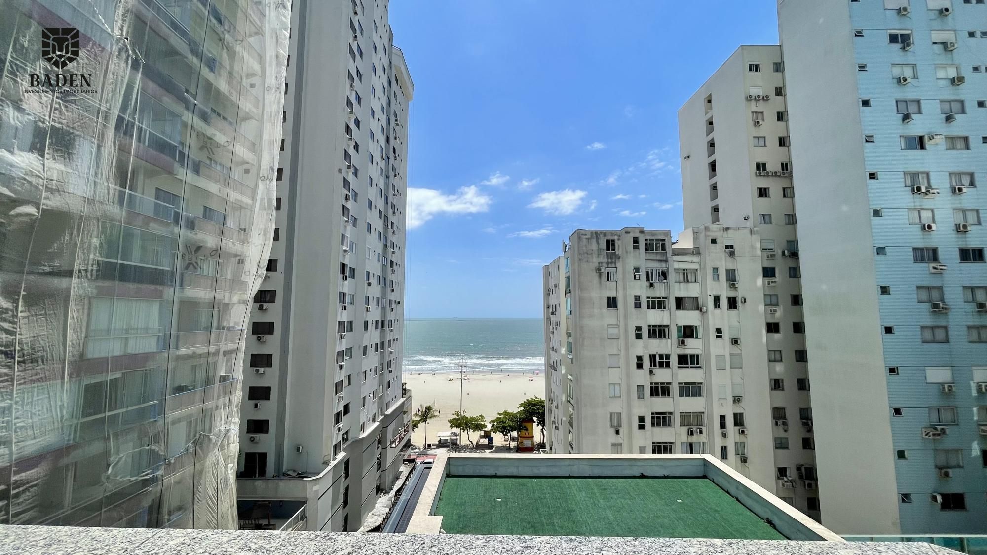 Apartamento de 3 dormitórios quadra mar no centro de Balneário Camboriú!