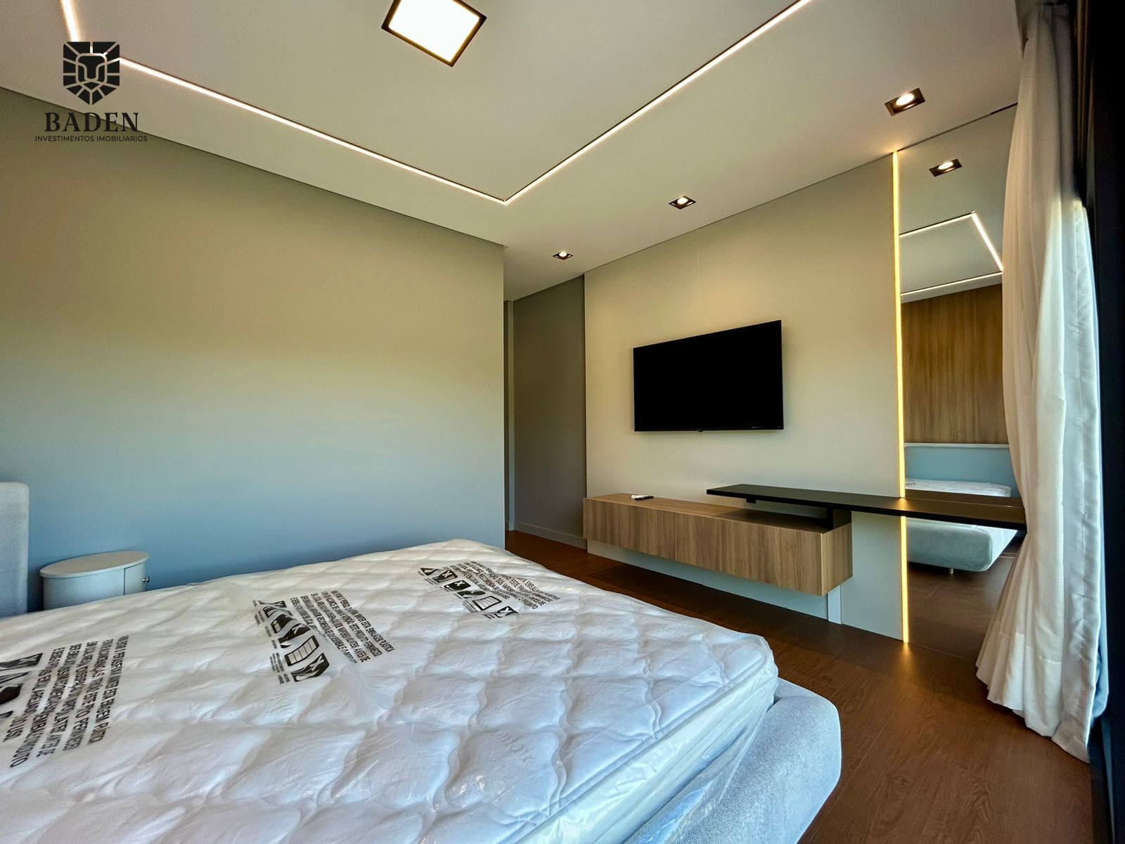 Casa à venda com 4 quartos, 296m² - Foto 43
