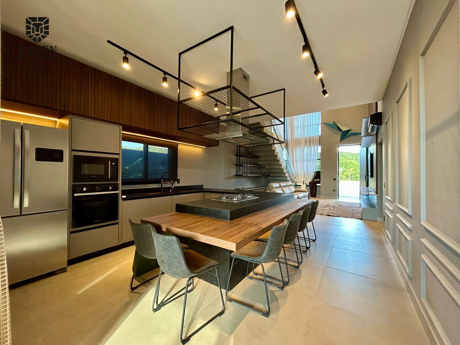 Casa à venda com 4 quartos, 296m² - Foto 15