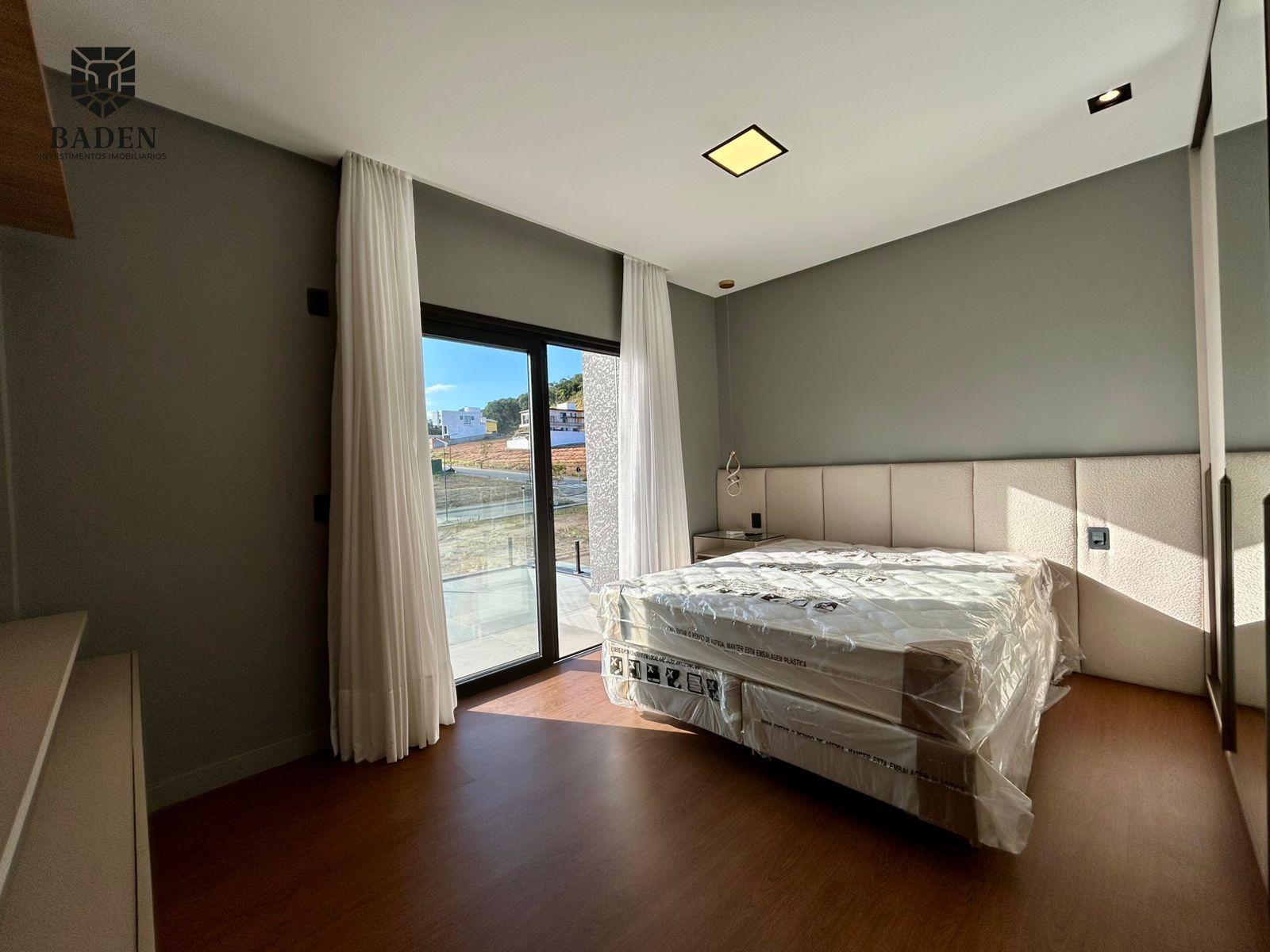 Casa à venda com 4 quartos, 296m² - Foto 29