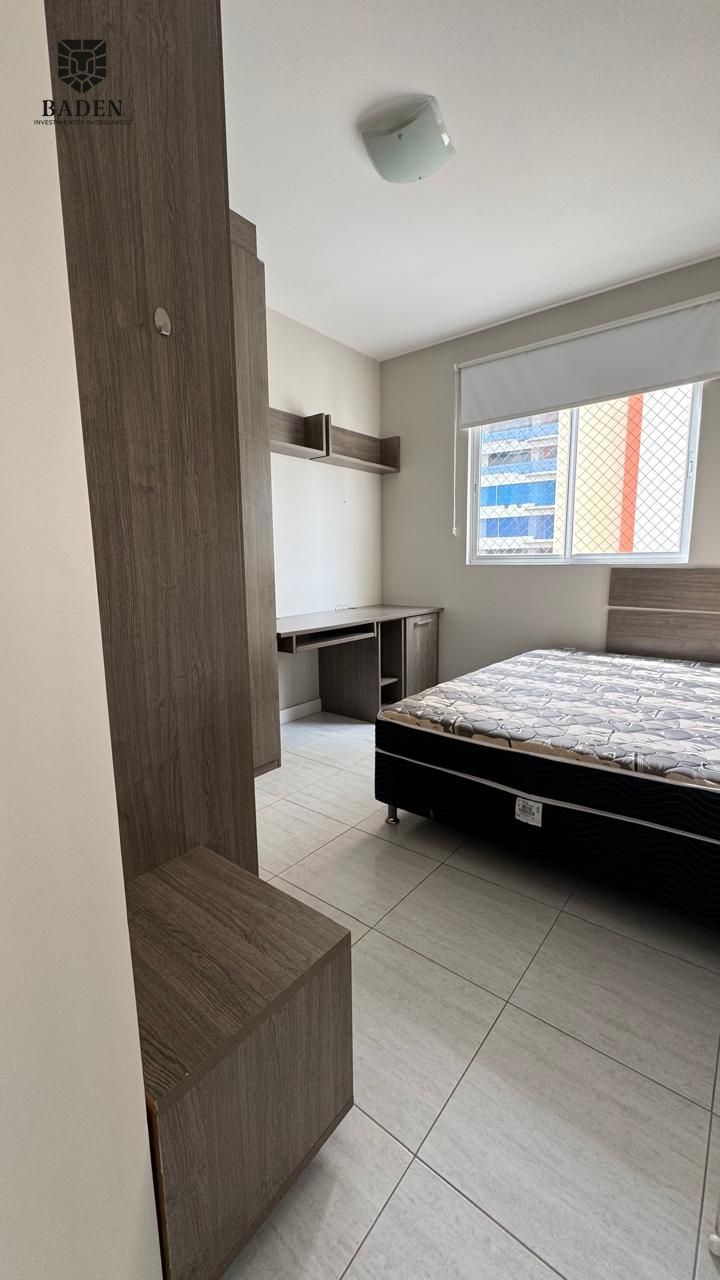 Apartamento à venda, 3 dormitórios, Balneário Camboriú, semi mobiliado