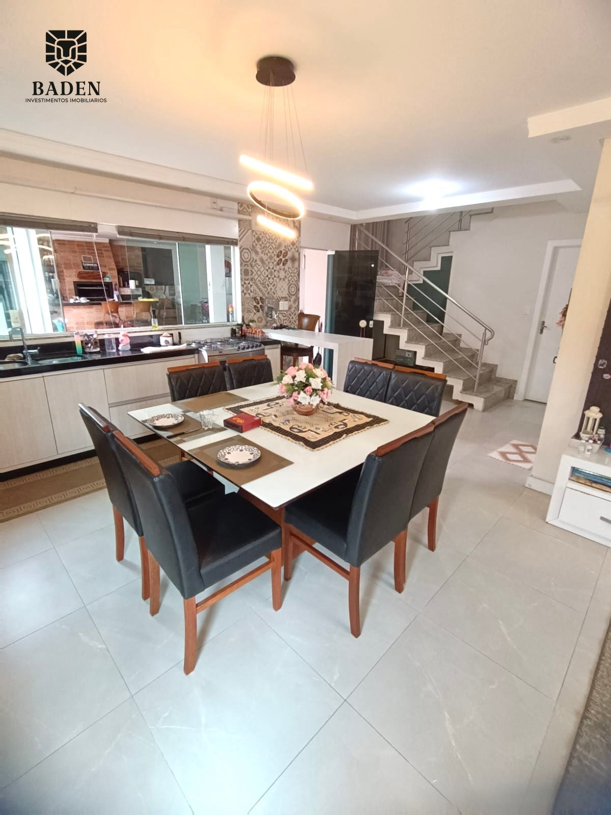 Casa à venda com 3 quartos, 180m² - Foto 4
