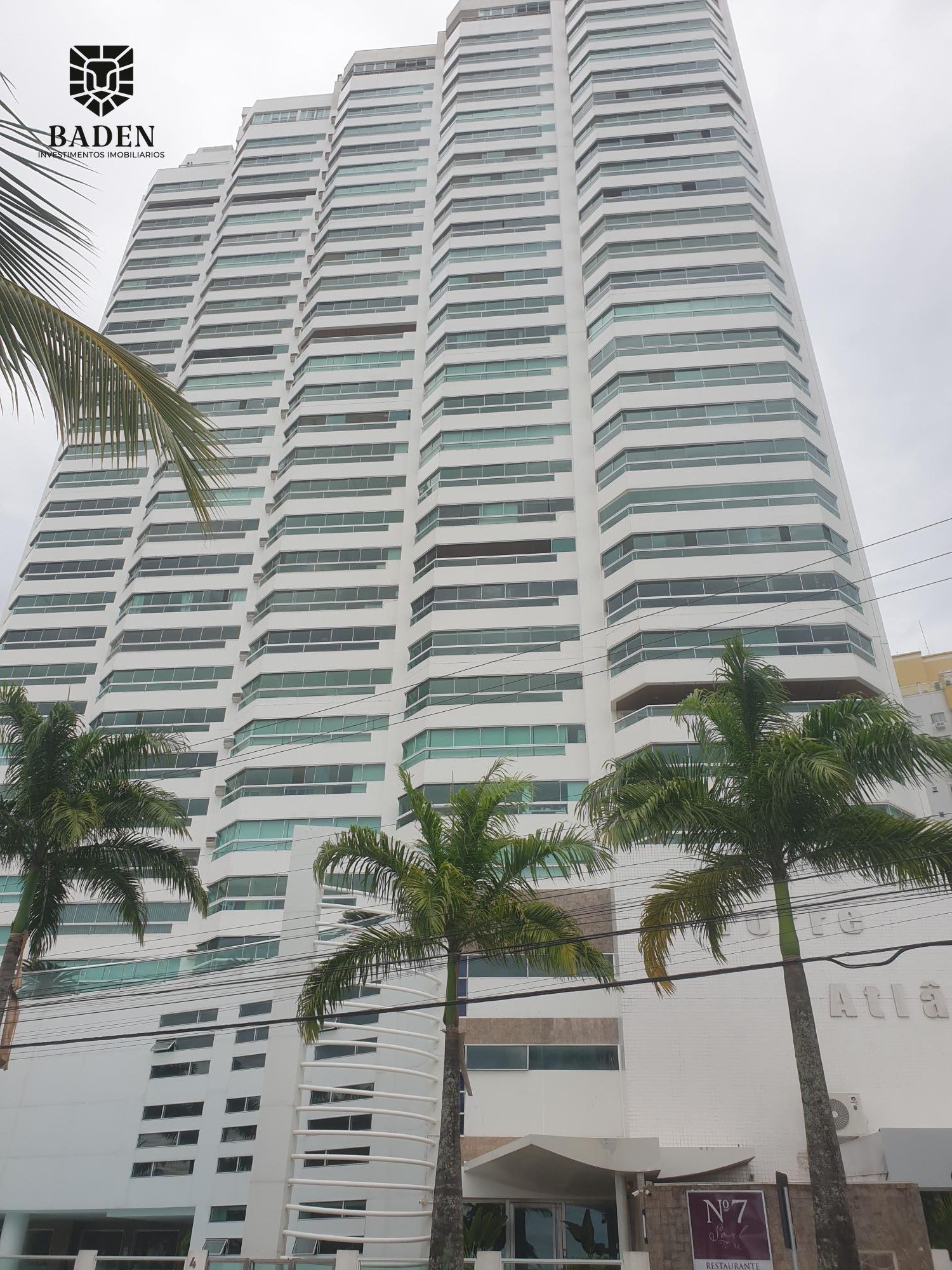 Apto 4 Suítes / Frente Mar / Barra Norte / Balneário Camboriú Sc