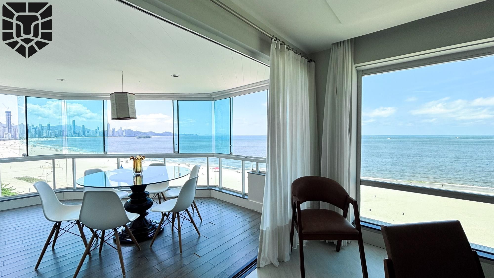Apartamento Frente Mar em Balneário Camboriú