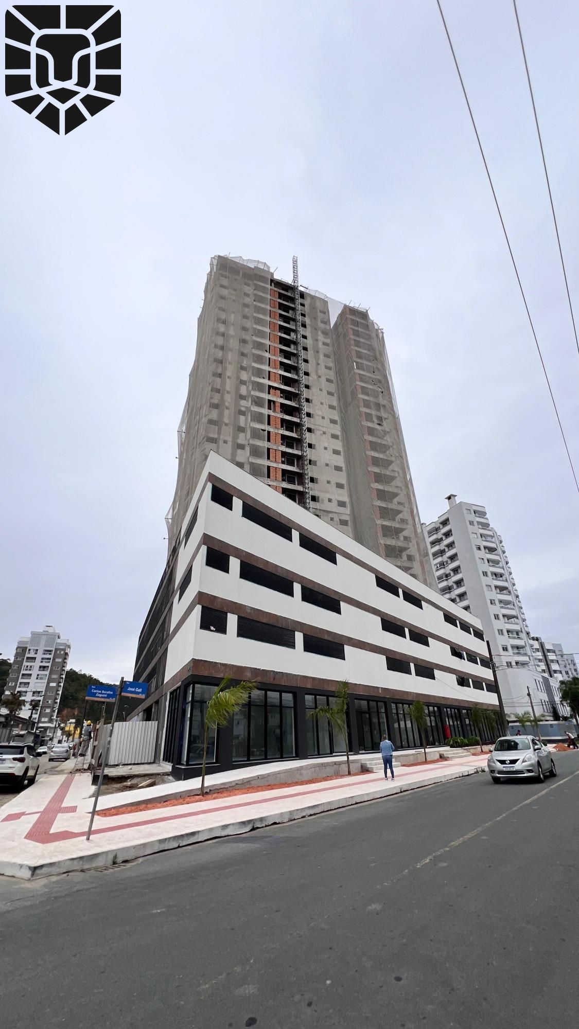 Apartamento com 3 dormitórios /2 vagas de garagem / Dom Bosco / Itajaí-SC